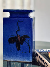 Load image into Gallery viewer, Studio Pottery Vase