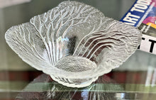 Load image into Gallery viewer, "Metsä" (Forest) Art Glass Bowl, designed by Pertti Kallioinen | Finland
