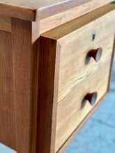 Load image into Gallery viewer, Oak Retro Desk