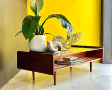 Load image into Gallery viewer, DS Vorster Coffee table