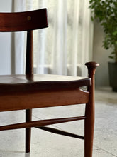 Load image into Gallery viewer, Mid-Century Imbuia Dining Set | 4 Chairs & Round Table