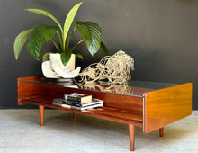 Load image into Gallery viewer, DS Vorster Coffee table