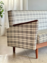 Load image into Gallery viewer, Retro Sleeper Couch