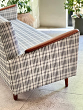 Load image into Gallery viewer, Retro Sleeper Couch