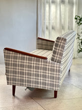 Load image into Gallery viewer, Retro Sleeper Couch