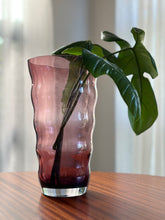 Load image into Gallery viewer, Glass Flower Vase