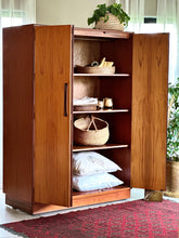 Load image into Gallery viewer, Iconic G-Plan Wardrobe