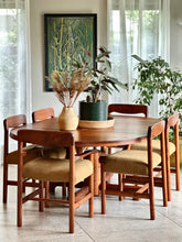 Load image into Gallery viewer, Round Artecasa Extendable Dining Table