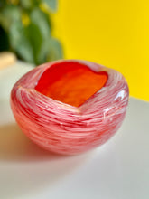 Load image into Gallery viewer, Kreiss Art Glass bowl