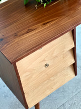 Load image into Gallery viewer, Retro Desk