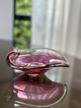 Load image into Gallery viewer, Murano "Pink" Bowl