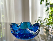 Load image into Gallery viewer, Archimede Seguso Murano Italy Art Glass Bowl