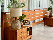 Load image into Gallery viewer, Walnut King Bed Set