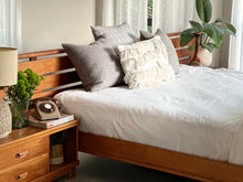 Load image into Gallery viewer, Walnut King Bed Set