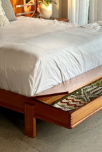 Load image into Gallery viewer, Walnut King Bed Set