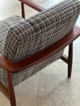 Load image into Gallery viewer, Pair Of Mid-Century Armchairs