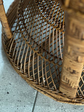 Load image into Gallery viewer, Vintage Peacock Chair
