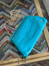 Load image into Gallery viewer, Vintage Handbags