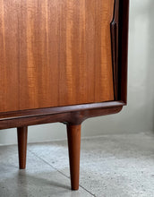 Load image into Gallery viewer, Mid-Century Sideboard by Duros