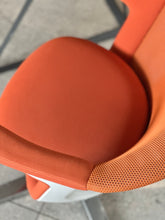 Load image into Gallery viewer, "Steelcase" i2i Swivel Collaborative Chair | Ergonomic Dual Swivel Chair