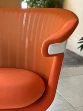 Load image into Gallery viewer, "Steelcase" i2i Swivel Collaborative Chair | Ergonomic Dual Swivel Chair