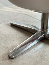 Load image into Gallery viewer, "Steelcase" i2i Swivel Collaborative Chair | Ergonomic Dual Swivel Chair