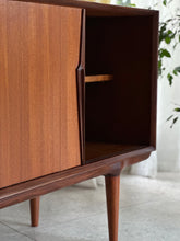 Load image into Gallery viewer, Mid-Century Sideboard by Duros
