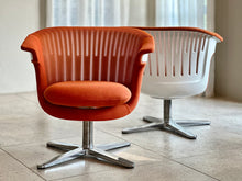 Load image into Gallery viewer, "Steelcase" i2i Swivel Collaborative Chair | Ergonomic Dual Swivel Chair