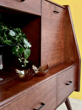 Load image into Gallery viewer, Mid-Century UK Style High-Board