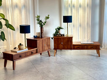 Load image into Gallery viewer, Pair of Brass Lamps