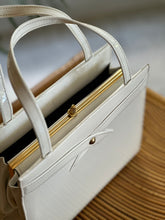 Load image into Gallery viewer, Vintage Handbags