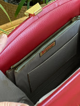 Load image into Gallery viewer, Vintage Handbags