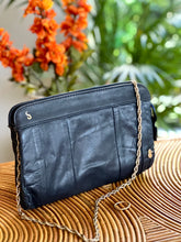Load image into Gallery viewer, Vintage Handbags