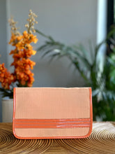Load image into Gallery viewer, Vintage Handbags