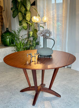 Load image into Gallery viewer, Mid-Century Round Dining Table