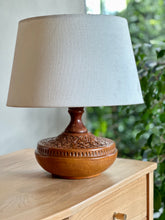 Load image into Gallery viewer, Vintage Table Lamp