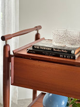 Load image into Gallery viewer, Extendable Mid-Century Drinks trolley