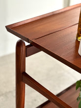 Load image into Gallery viewer, Extendable Mid-Century Drinks trolley