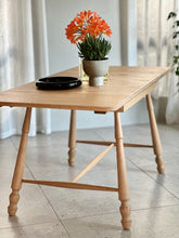 Load image into Gallery viewer, Vintage Drop-Side Dining Table