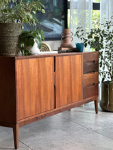 Load image into Gallery viewer, Retro Sideboard