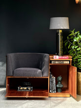 Load image into Gallery viewer, Retro Seat with Storage | Tel Table