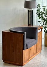 Load image into Gallery viewer, Retro Seat with Storage | Tel Table