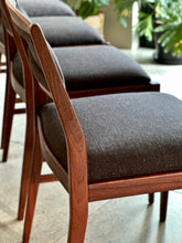 Load image into Gallery viewer, Dining Room Set - Round Table & Six Chairs