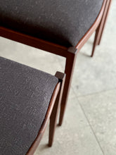 Load image into Gallery viewer, Dining Room Set - Round Table & Six Chairs