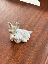Load image into Gallery viewer, Westie - Scottish Terrier - Beswick