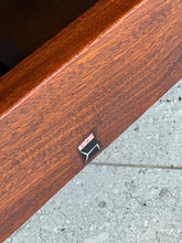 Load image into Gallery viewer, Mid-Century "Grafton Everest" Sleeper Couch