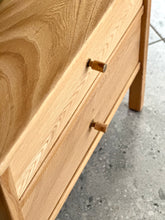 Load image into Gallery viewer, Pair of Oak Pedestals