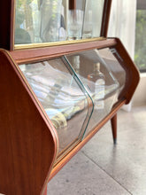 Load image into Gallery viewer, Retro Drinks/Display Cabinet