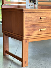 Load image into Gallery viewer, Walnut Dressing Table with Stool
