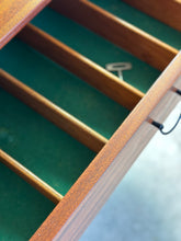 Load image into Gallery viewer, Retro Sideboard